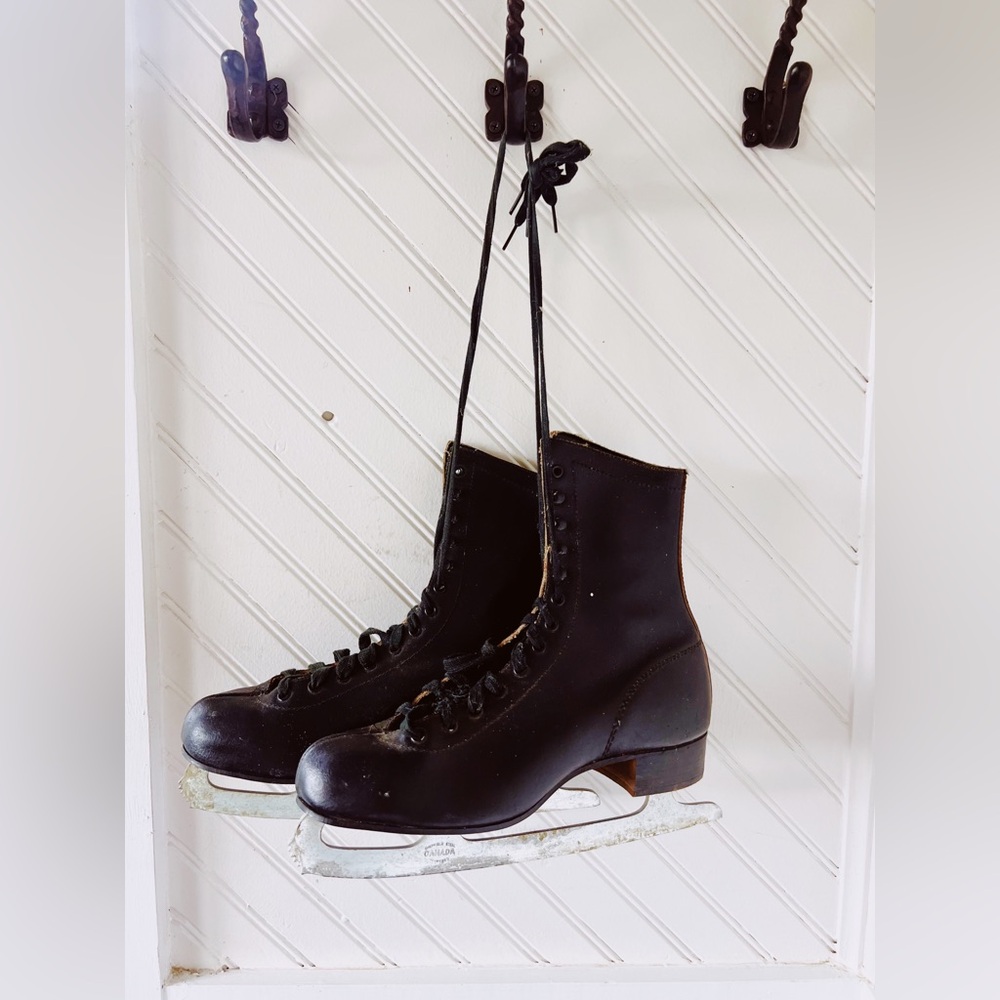 Antique Leather Canadian Ice Skates